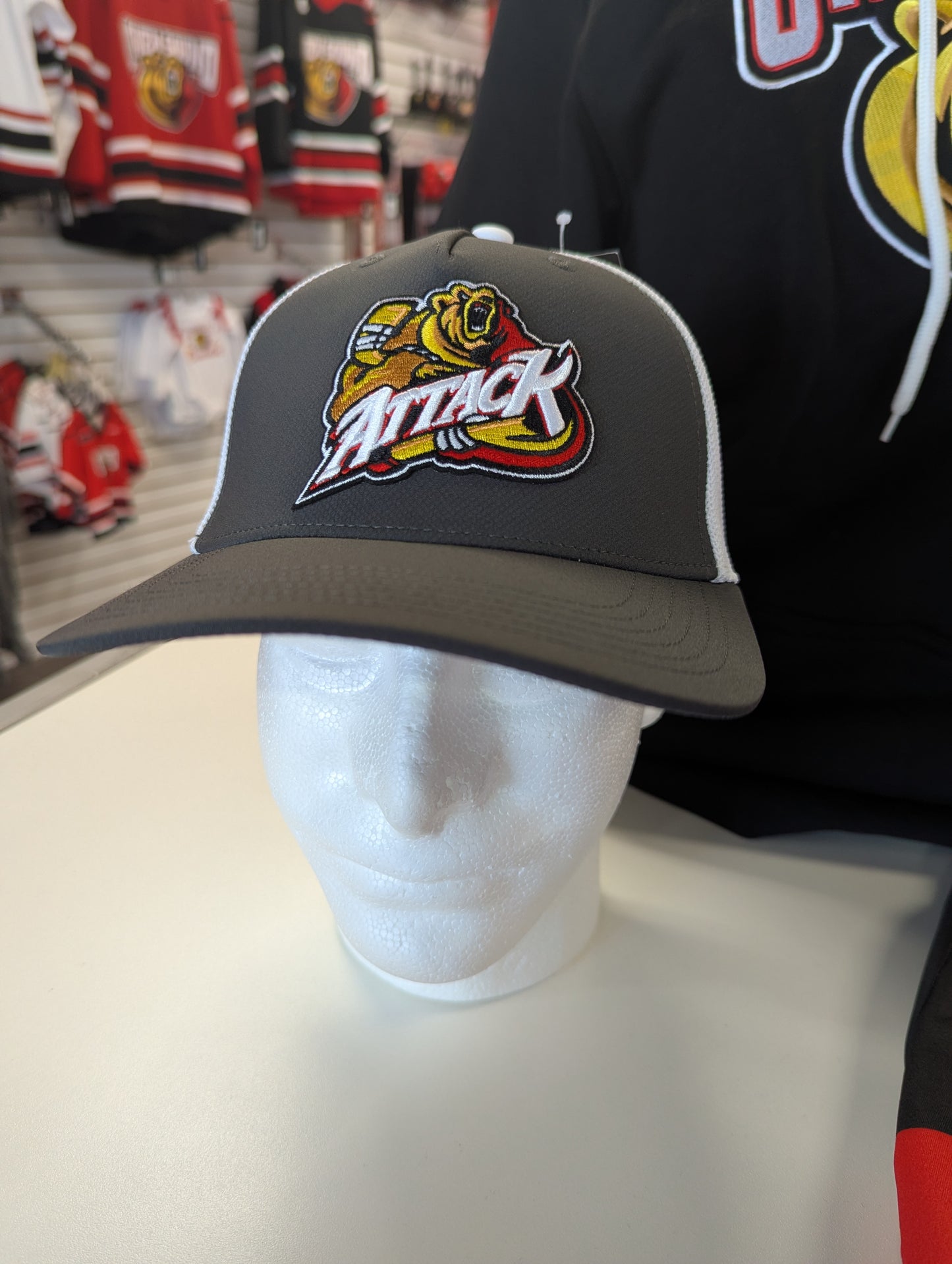 Levelwear Attack Retro Trucker Hats